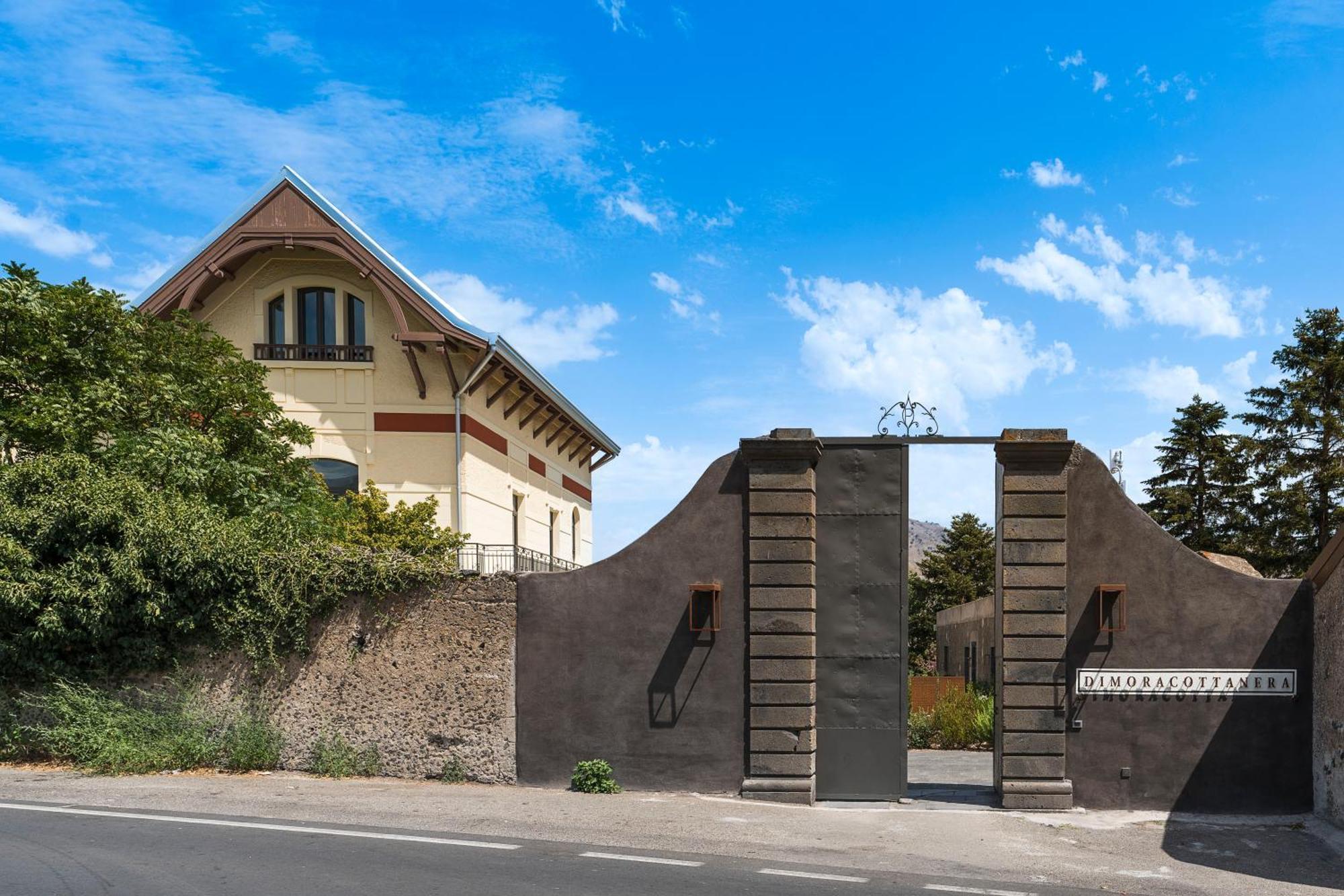 Dimora Cottanera Hotel Castiglione De Sicilia Bagian luar foto